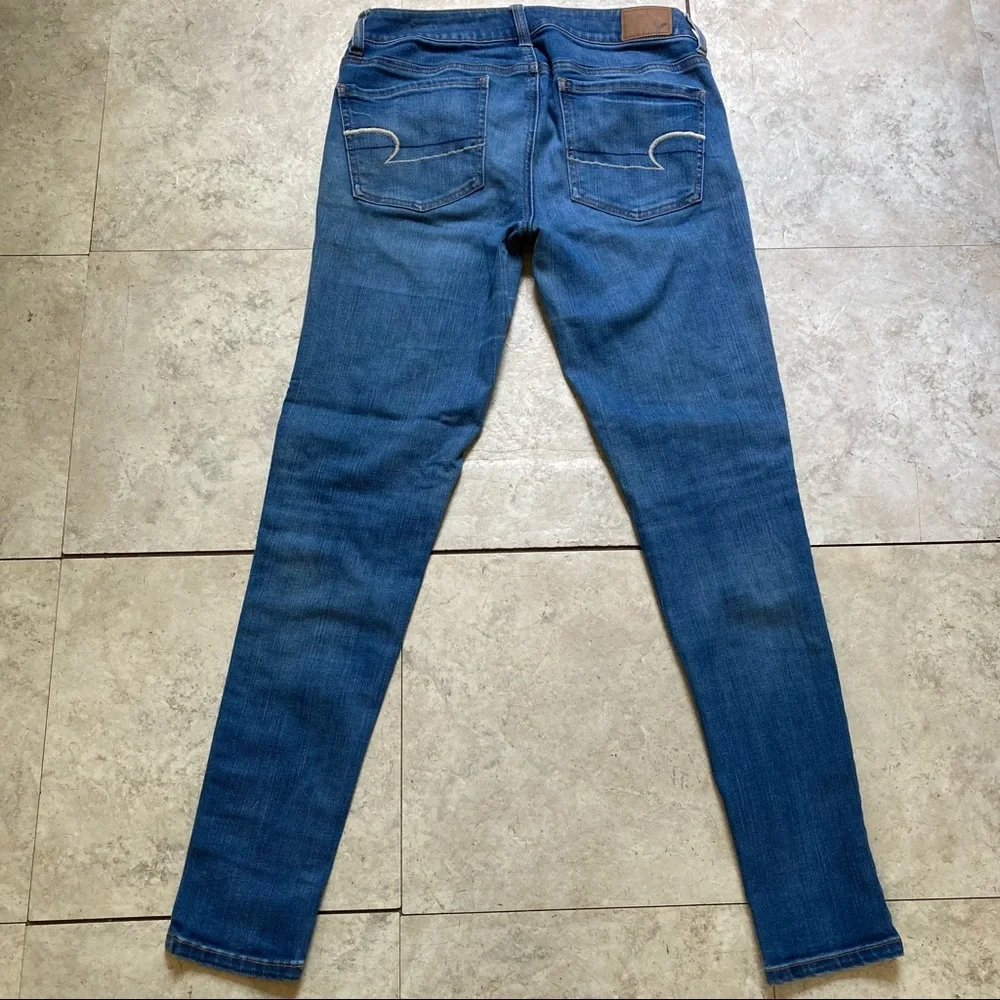 American Eagle Ripped Super Stretch Jegging Jeans - Picture 4 of 11
